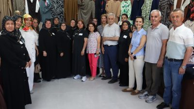 İZMEK’in Kurtdere’de düzenlediği yıl sonu sergisinde kursiyerlerin el emeği ürünleri