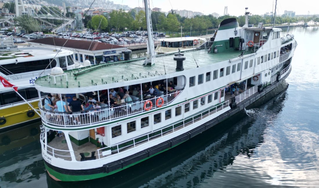 İzmit Belediyesi, Babalar Günü kapsamında Çınar Çocuk Evi velileri ve