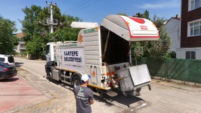 Kartepe Belediyesi, yıl boyunca düzenli olarak sürdürdüğü çöp konteyneri temizlik