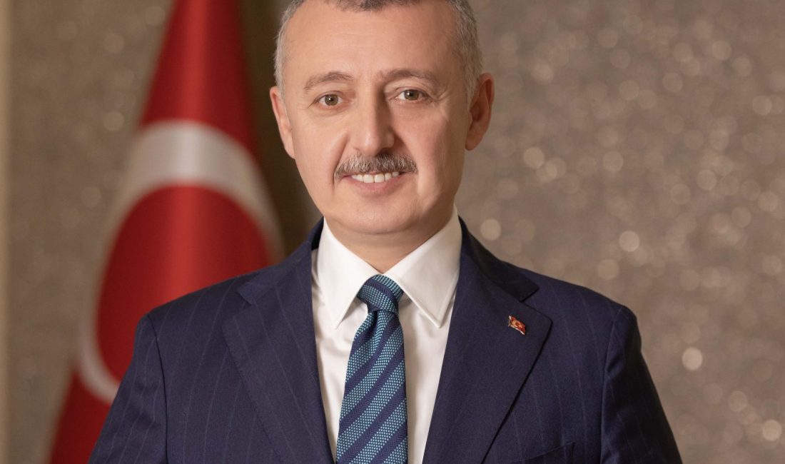 Kocaeli Büyükşehir Belediye Başkanı Tahir Büyükakın, Babalar Günü nedeniyle bir