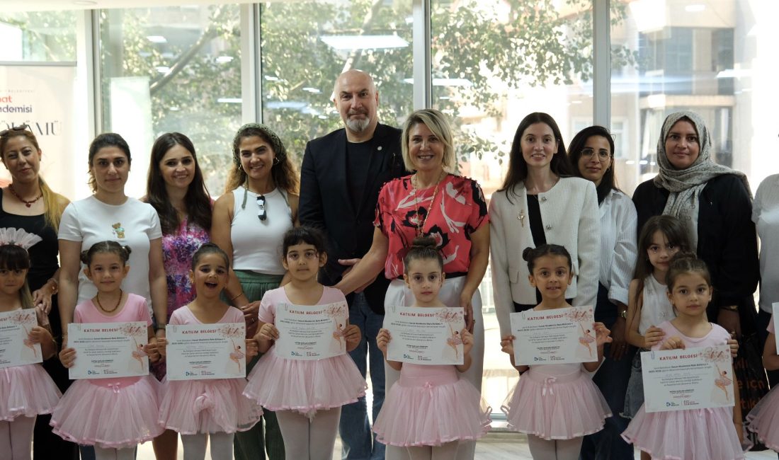 İzmit Belediyesi Sanat Akademisi Bale Bölümü’nde eğitim alan 70 öğrenci,