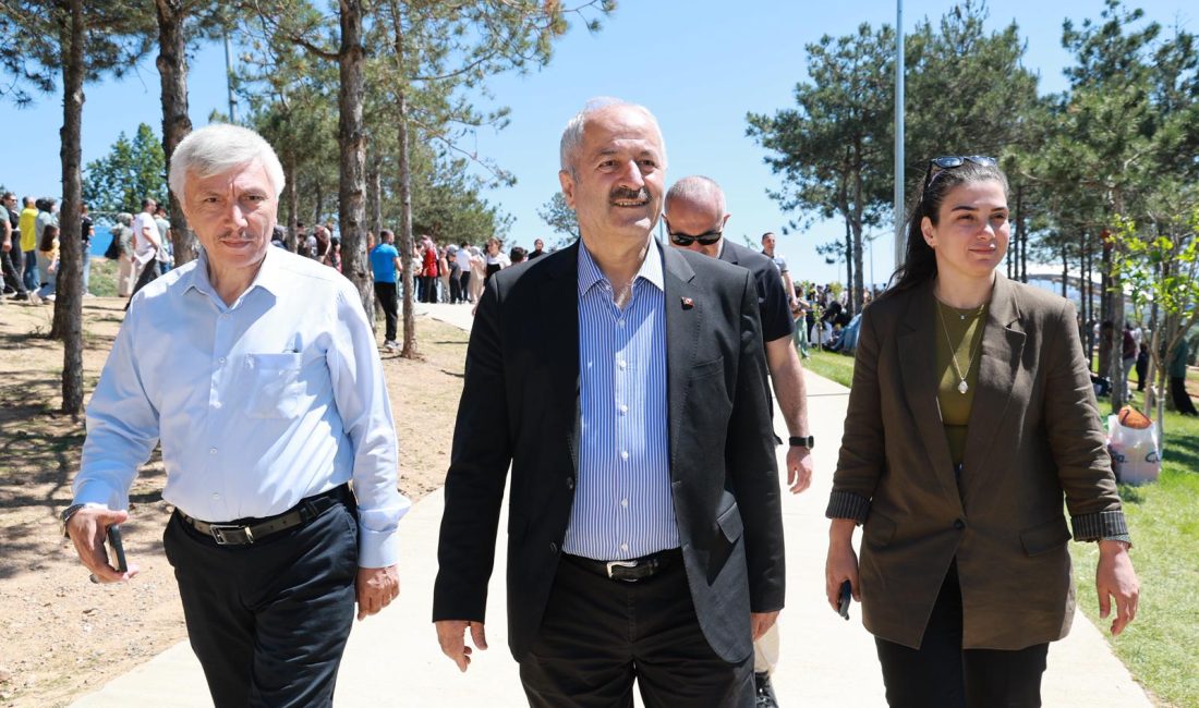 Başkan Zinnur Büyükgöz, Gebze’ye kazandırılan yeni yaşam alanlarından Pelitli Damgatepe