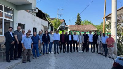 AK Parti İzmit İlçe Başkanı Halil Güngör Dokuzlar, Fethiye Caddesi'ndeki