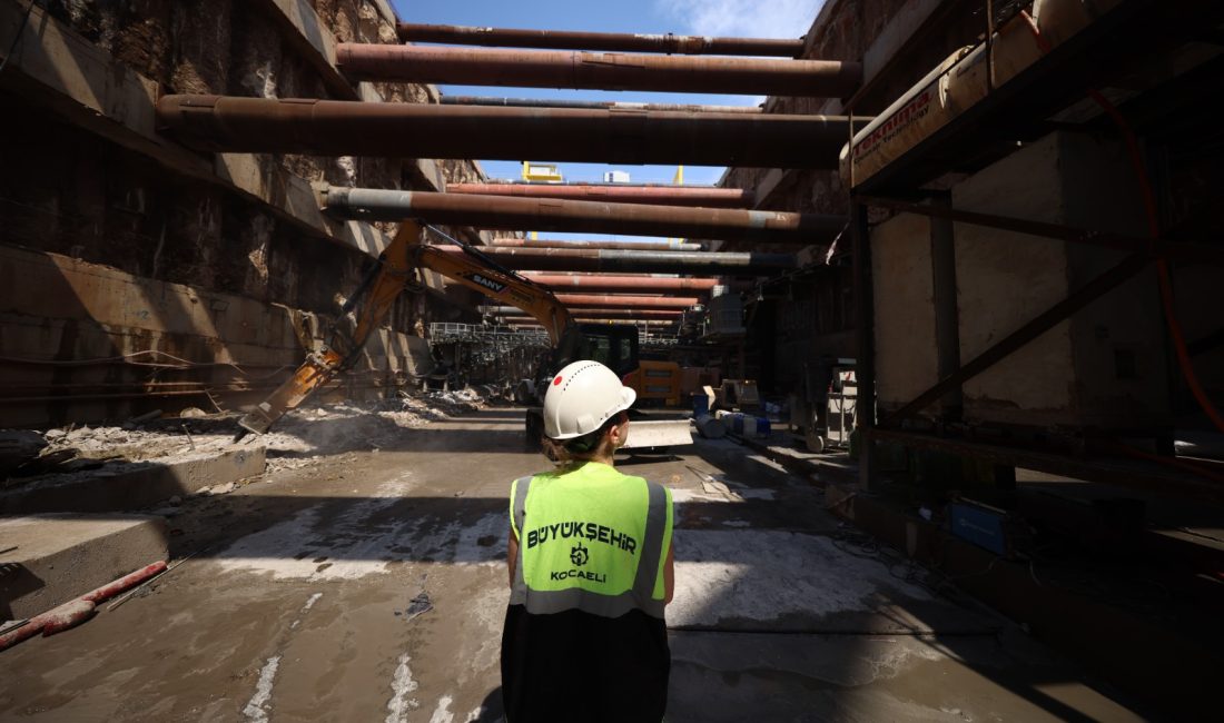 Kocaeli’yi raylı sistem hatlarıyla donatan ve ulaşıma alternatif çözümlerle nefes