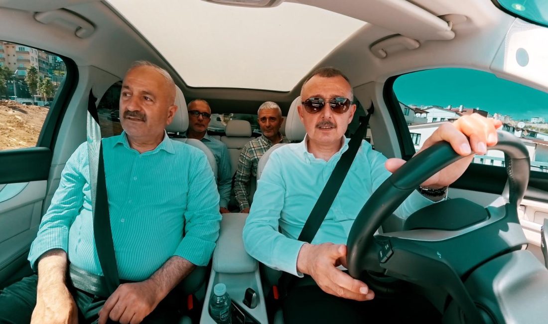Kocaeli Büyükşehir Belediye Başkanı Tahir Büyükakın, Gebze kent içi ulaşım