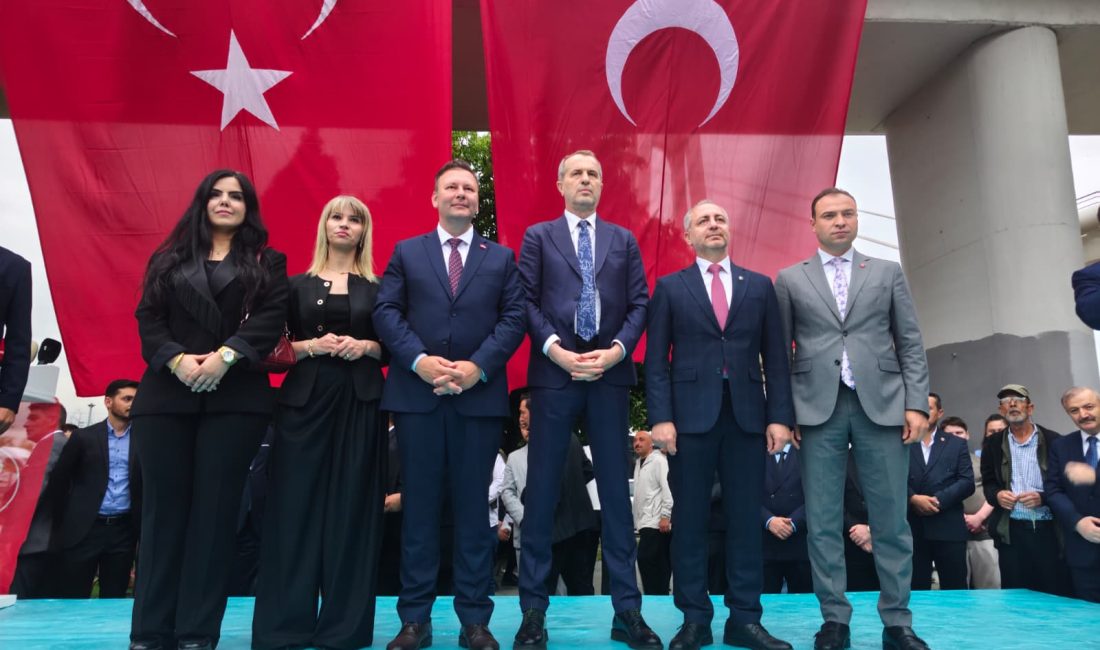 MHP Kocaeli İl Başkanlığı devir teslim töreni, teşkilat mensupları ve