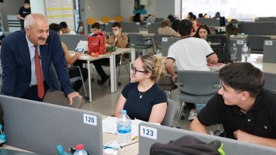 Gebze Belediye Başkanı Zinnur Büyükgöz, Yükseköğretim Kurumları Sınavı (YKS) öncesinde