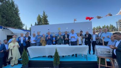AK Parti Kocaeli İl Başkanlığı'nın yeni hizmet binasının temeli düzenlenen