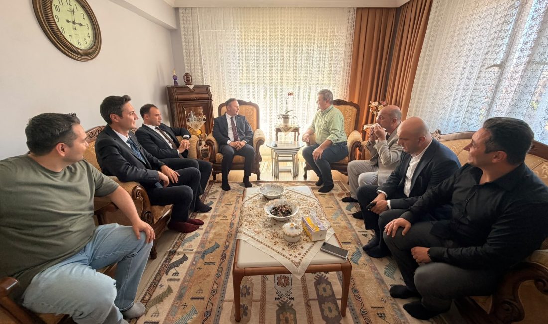 MHP Kocaeli İl Başkanı Enes Emengen ve beraberindeki heyet, tedavi