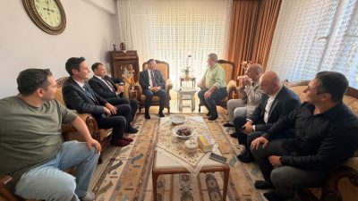 MHP Kocaeli İl Başkanı Enes Emengen ve beraberindeki heyet, tedavi