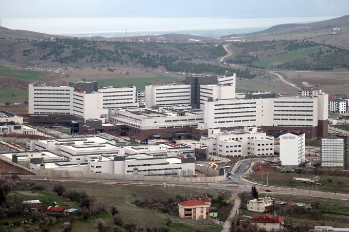 Kocaeli İl Sağlık Müdürlüğü, bağlı hastanelerdeki 331 adet ameliyathane, yoğun