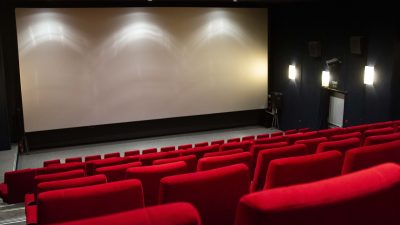 Resmî Gazete'de yayımlanan iki yeni yönetmelikle sinema biletlerinde uygulanacak indirim