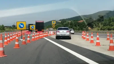 Sapanca'da seyahat edecek sürücüler dikkat! TEM Otoyolu Sapanca Kavşağı üstyapı