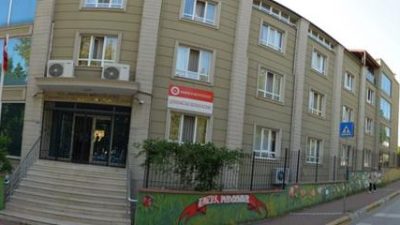 Kocaeli YİKOB, Derince'deki Çenedağ Kız Kur'an Kursu'nun kapsamlı tadilatı için