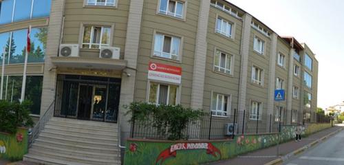 Kocaeli YİKOB, Derince'deki Çenedağ Kız Kur'an Kursu'nun kapsamlı tadilatı için