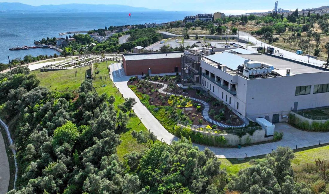 Kocaeli Büyükşehir Belediyesi’nin hayata geçirdiği millet bahçeleri, vatandaşların en uğrak