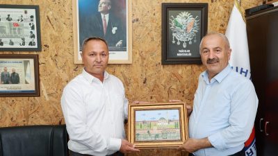 Gebze Belediye Başkanı Zinnur Büyükgöz, kırsal mahalle muhtarlarını ziyaret ederek