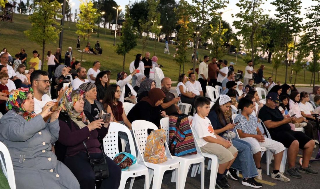 Kocaeli Büyükşehir Belediyesi’nin yaz aylarını serinleten etkinlikleri, İlçe Selamlama Konserleri