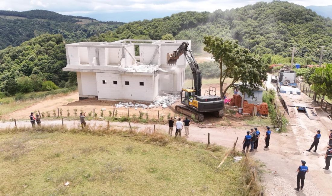 Kartepe Belediyesi, ilçe genelinde planlı kentleşmenin korunması ve güvenli yapılaşmanın