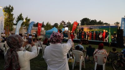 Kocaeli Büyükşehir Belediyesi, yaz akşamlarını kültür ve sanat etkinlikleriyle renklendirmeye