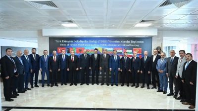 Gebze Belediye Başkanı Zinnur Büyükgöz, Karaman’da düzenlenen Türk Dünyası Belediyeler