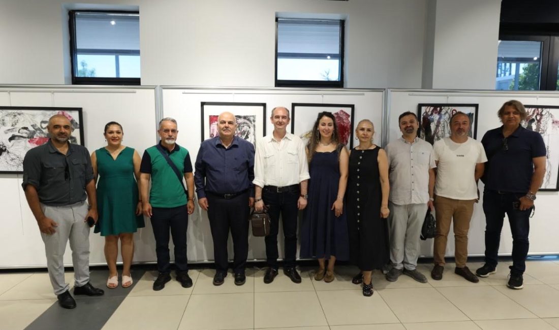 Kartepe Belediyesi, kültür ve sanat etkinlikleriyle sosyal yaşama değer katmayı