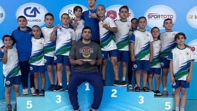 Kartepe Belediyespor Güreş Takımı, Ankara'da düzenlenen Minikler Güreş Türkiye Şampiyonası'nda