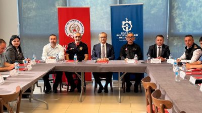 Kocaeli Büyükşehir Belediyesi’nin ev sahipliğinde düzenlenen “Türkiye İtfaiye Eğitim Akademisi