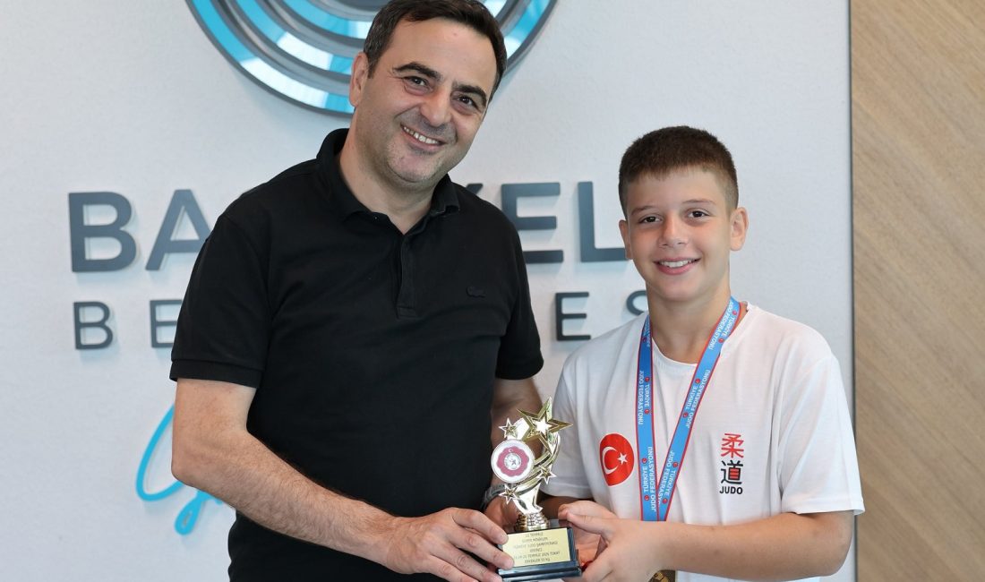 15 Temmuz Süper Minikler Judo Türkiye Şampiyonası’nda Türkiye şampiyonu olan