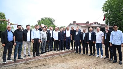 Kocaeli Valisi İlhami Aktaş, İzmit Arpalıkihsaniye Mahallesi’nde düzenlenen geleneksel köy