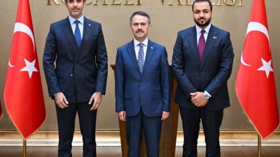 Katar Devleti Ankara Büyükelçisi Faisal Abdullah Al-Henzab, beraberindeki heyetle birlikte