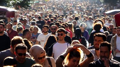 Türkiye, 86 milyon 92 bin 168 kişi ile 194 ülke