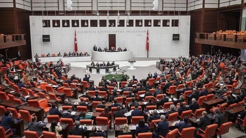 Türkiye Büyük Millet Meclisi (TBMM) Genel Kurulu'nda görüşülen **"Yükseköğretim Kanunu