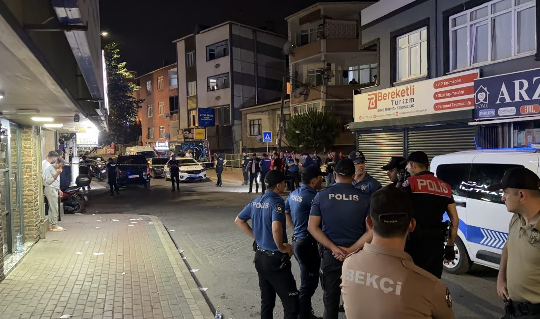 Kocaeli'nin Gebze ilçesinde iki grup arasında çıkan ve yoldan geçen