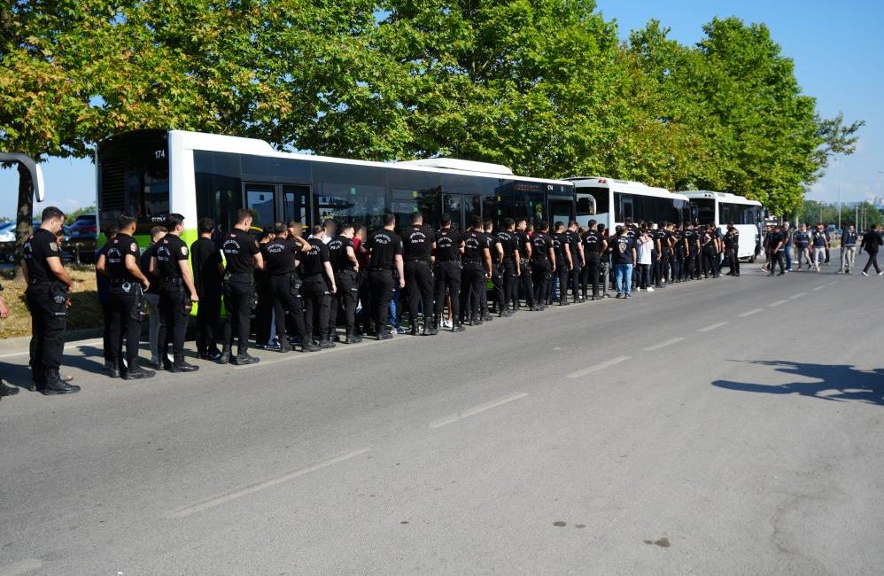 Kocaeli merkezli 31 ilde düzenlenen operasyonda, kurdukları paravan şirketler üzerinden