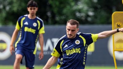 Yeni sezon hazırlıkları kapsamında Avusturya'da kamp yapan Fenerbahçe, günün ilk