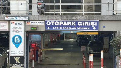 Kocaeli'nin İzmit ilçesinde otoparkta tartıştığı mesai arkadaşı motokuryeyi bıçaklayarak öldüren