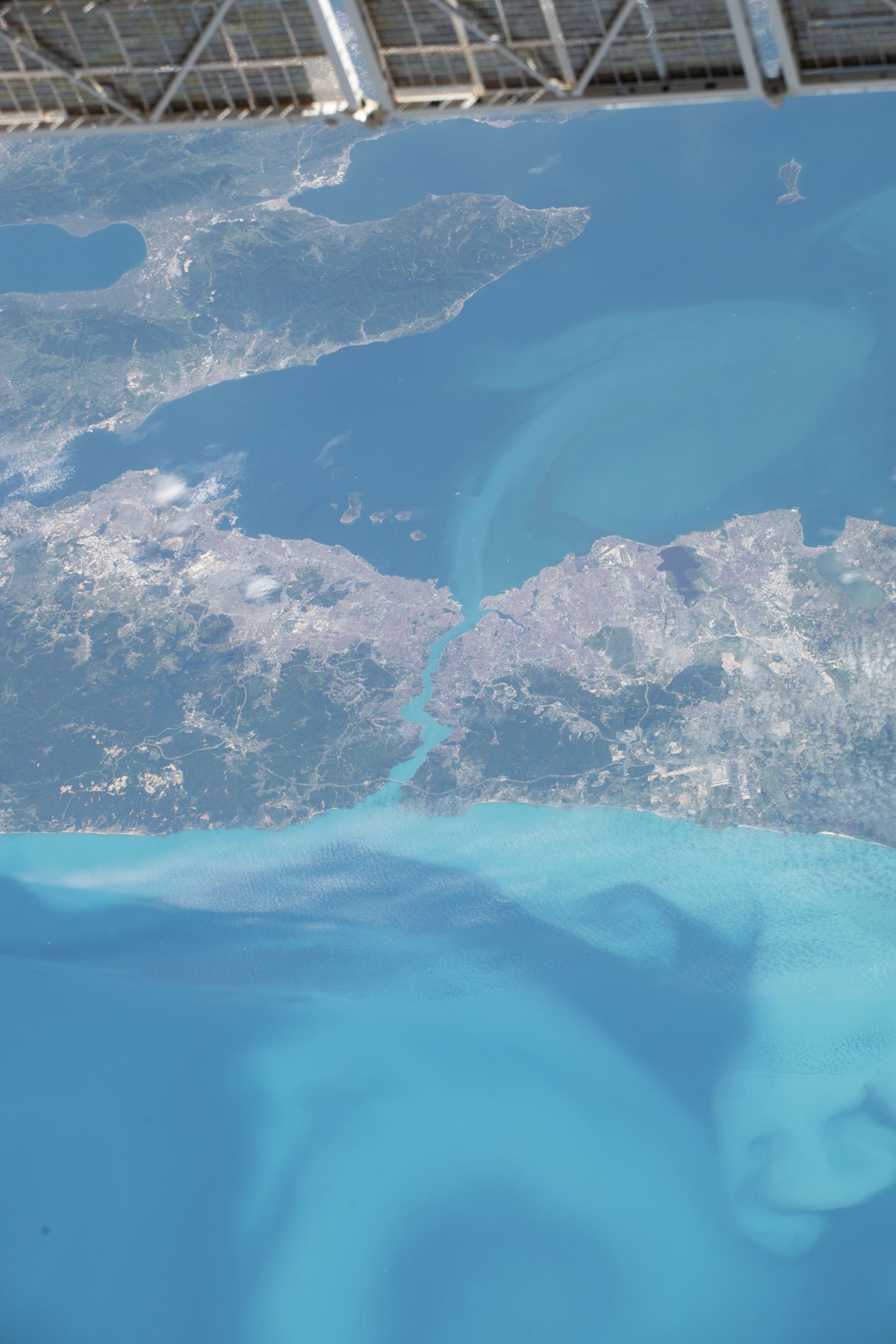 744X3127.NEF
