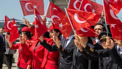 FIVB Milletler Ligi'nde şampiyonluğa ulaşan A Milli Kadın Voleybol Takımı,