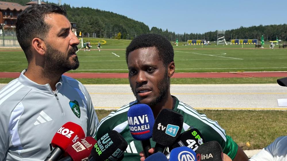 Kocaelispor'un yeni transferi Makana Baku, yeşil-siyahlı formayı giyeceği için mutlu