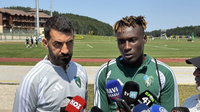 Kocaelispor’un futbolcusu Daniel Agyei, yeni sezon hazırlıkları kapsamında sürdürülen Topuk