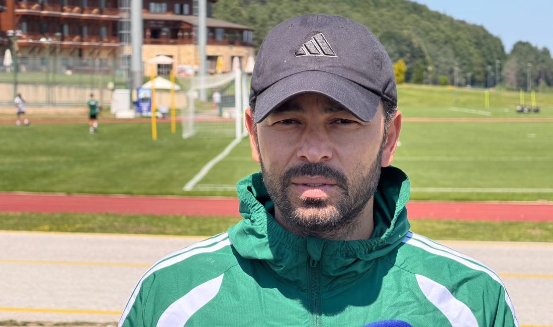 Kocaelispor Teknik Direktörü Selçuk İnan, Düzce kampında takımın son durumuna