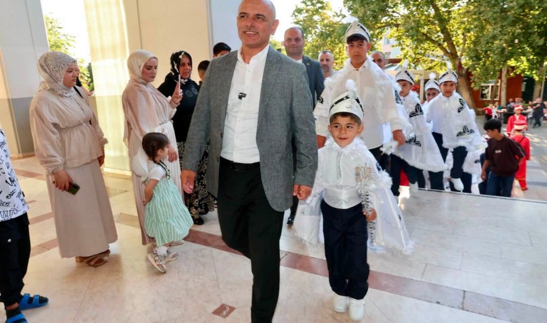 Körfez’de 62 çocuk sünnet ettirildi, eksiksiz bir şölenle de doyasıya