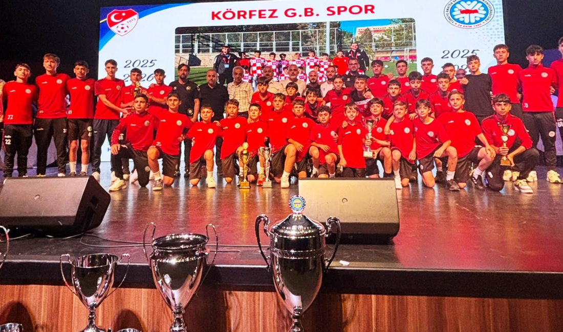 Önceki akşam Kocaeli Kongre Merkezi’nde Kocaeli Amatör Spor Kulüpleri Federasyonu