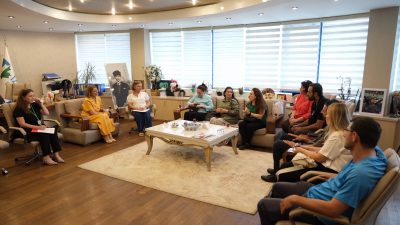Halk Günü buluşmalarını sürdüren Fatma Başkan, İzmitlilerin sorunlarını ve önerilerini