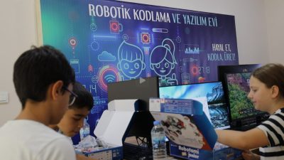 İzmit Belediyesi tarafından Alikahya Fatih Mahallesi’nde hizmete açılan Robotik Kodlama