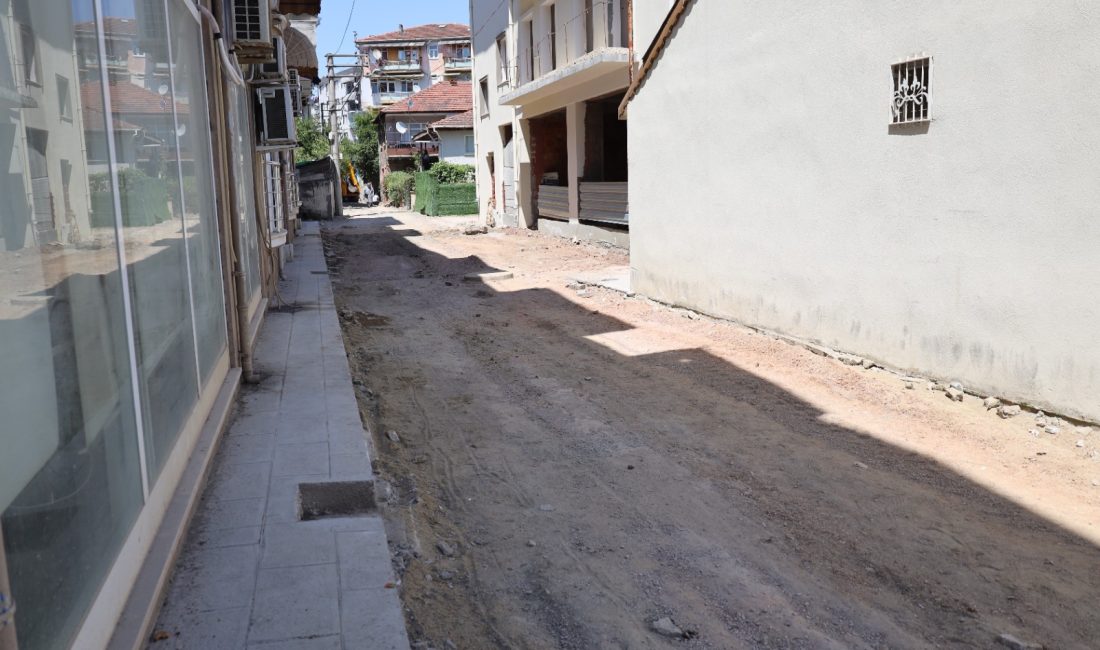 İzmit Belediyesi, Mehmet Ali Paşa Mahallesi’nde 6 sokakta eş zamanlı