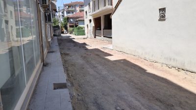 İzmit Belediyesi, Mehmet Ali Paşa Mahallesi’nde 6 sokakta eş zamanlı