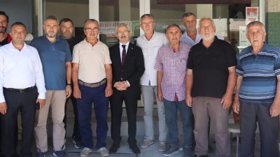 İzmit Belediyesi, Tavşantepe Mahallesi'nde bulunan Selvili Camii'nde cuma namazı sonrası