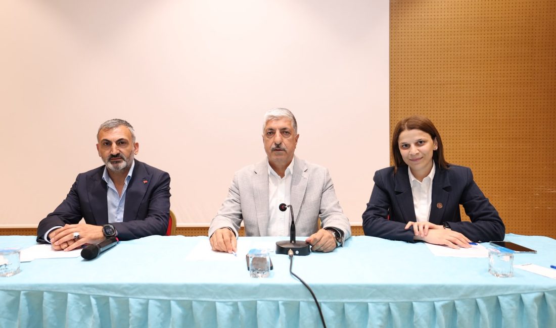 Dilovası Belediyesi Temmuz Ayı Olağan Meclis Toplantısı'nda gündem maddeleri görüşülerek